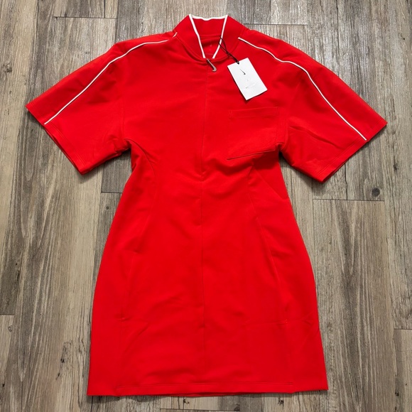 Jacquemus x Nike Red Mini Bodycon Dress with Short Sleeves - Picture 3 of 5